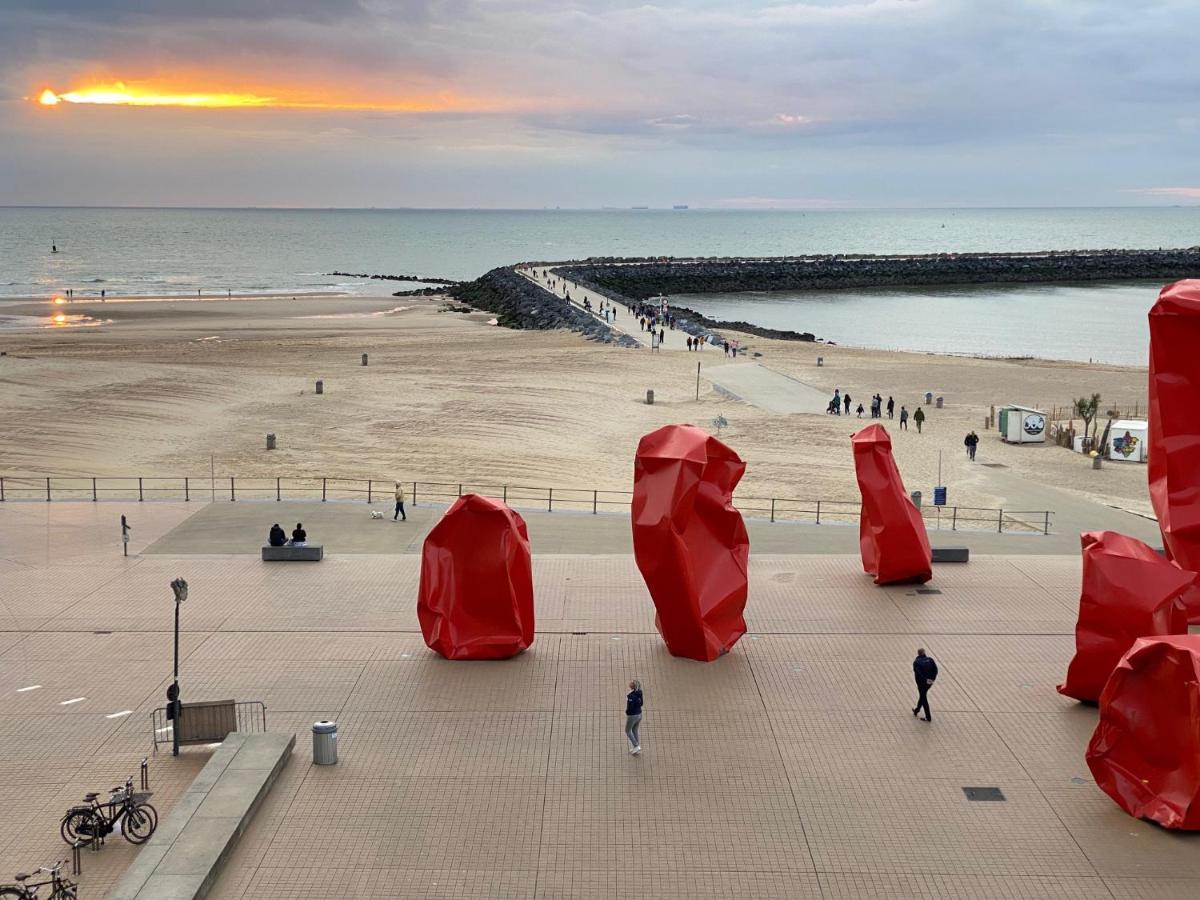 Panoramic View On Beach, Ships, Sea - Place To Be Ostend Exterior photo